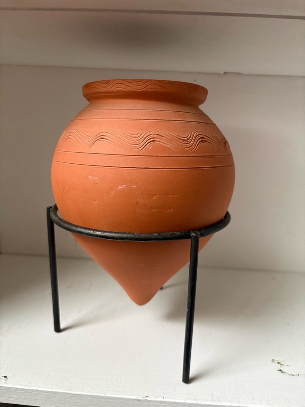 Vintage Terra Cotta planter pot vase  with stand
